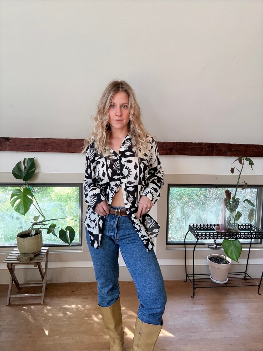Lisa Says Gah button down shirt